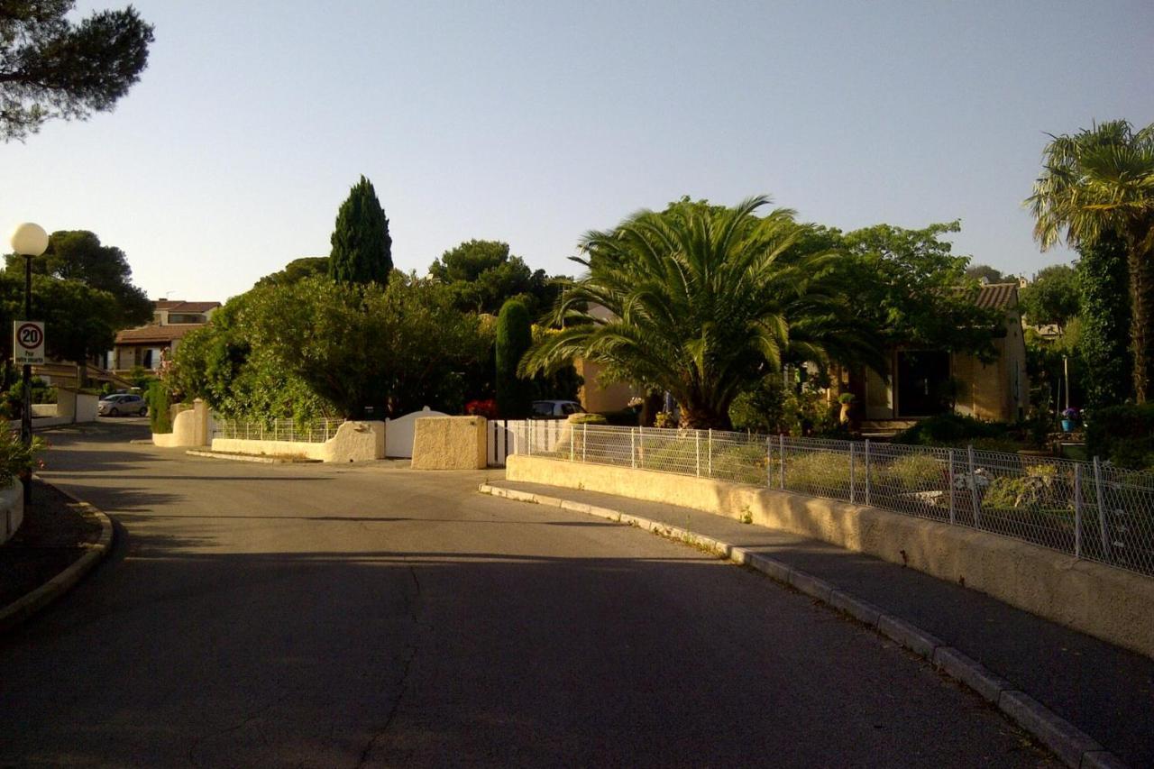 Superb Apartment With Balcony Near The Beach Saint-Raphaël Екстериор снимка